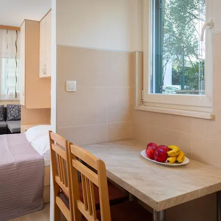 Sunny Central Apartments Makarska Exterior photo
