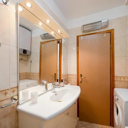 Sunny Central Apartments Makarska Exterior photo