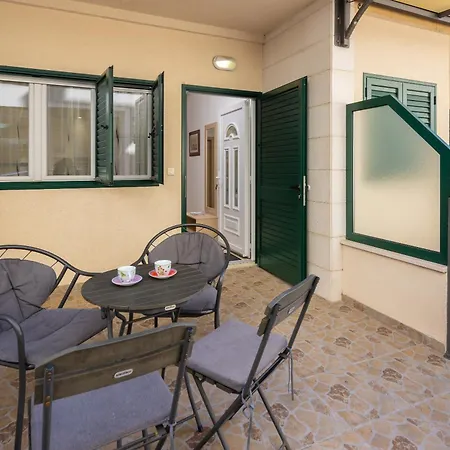 Sunny Central Apartments Makarska Exterior photo