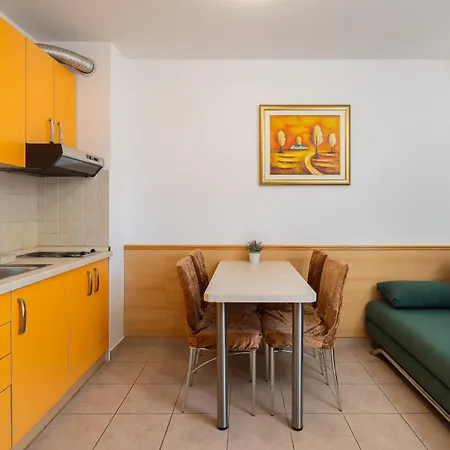Sunny Central Apartments Makarska Exterior photo